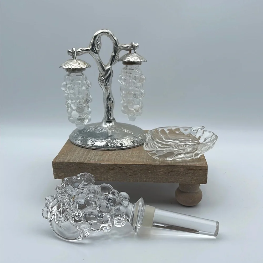 Curated Set of Grape Themed Collectible Decor Items‎
